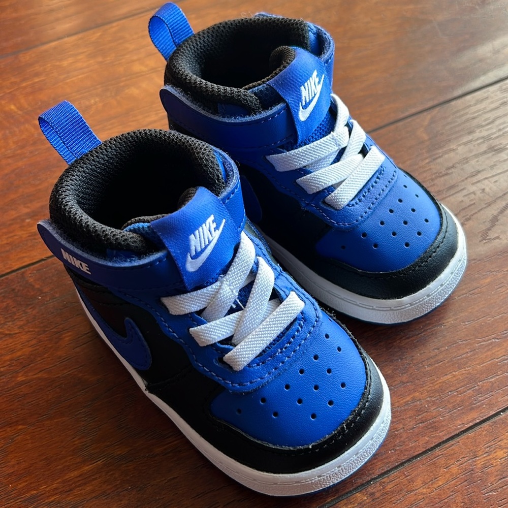 Nike infant/baby shoes